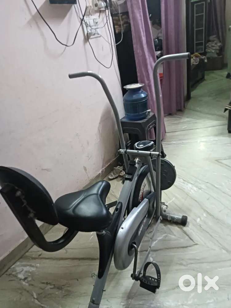 Body Gym Air Bike Exercise Cycle with Backrest  Home Fitness Equipment