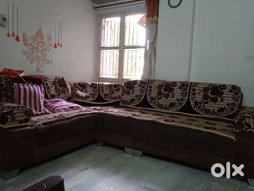 Sofa L shape for saling