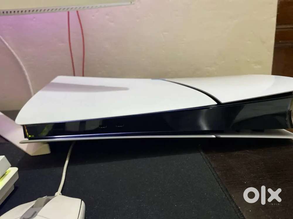 PS5 Slim Digital (10 Days Old) + 7 Games Worth ₹40,000 unbox condition