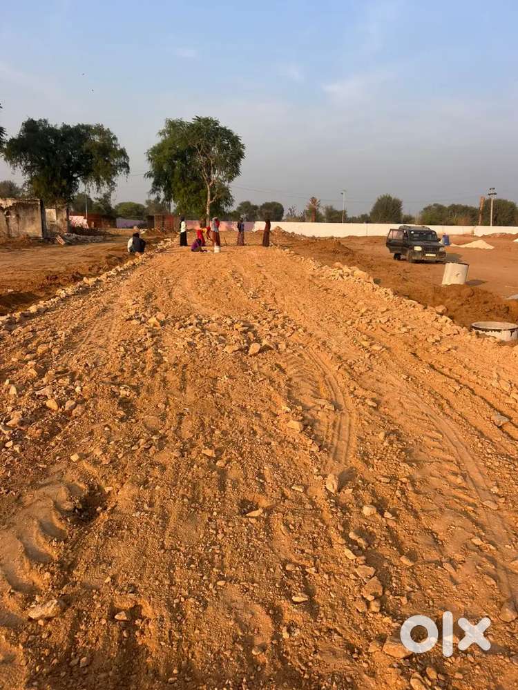 Jayshree periwal स्कूल( mahapura)के पास 88 गज का प्लॉट