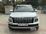 Hyundai Venue SX 1.2 MT Knight Edition, 2023, Petrol