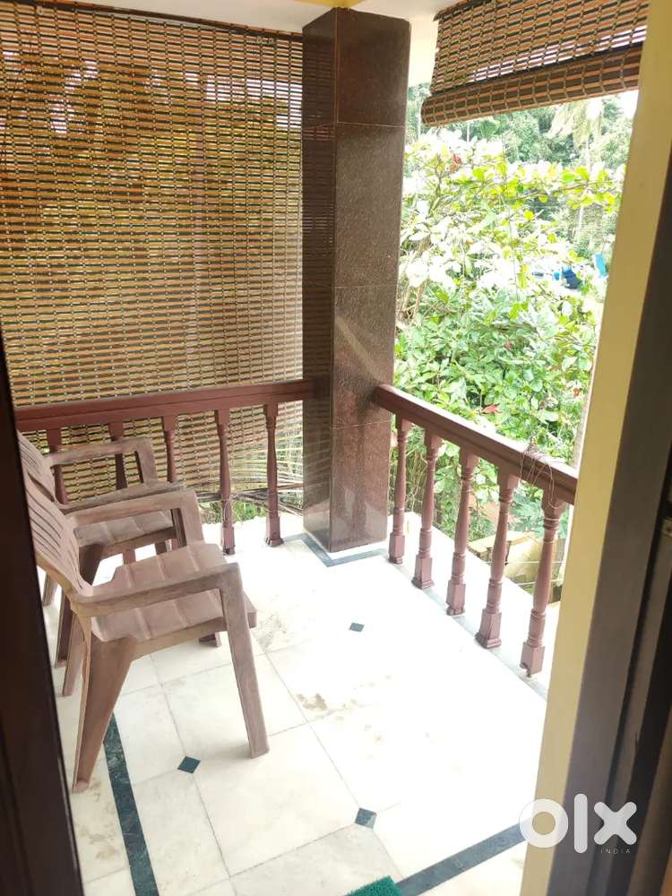 FURNISHED HOUSE UPSTAIR @ PALLIKKUNNU