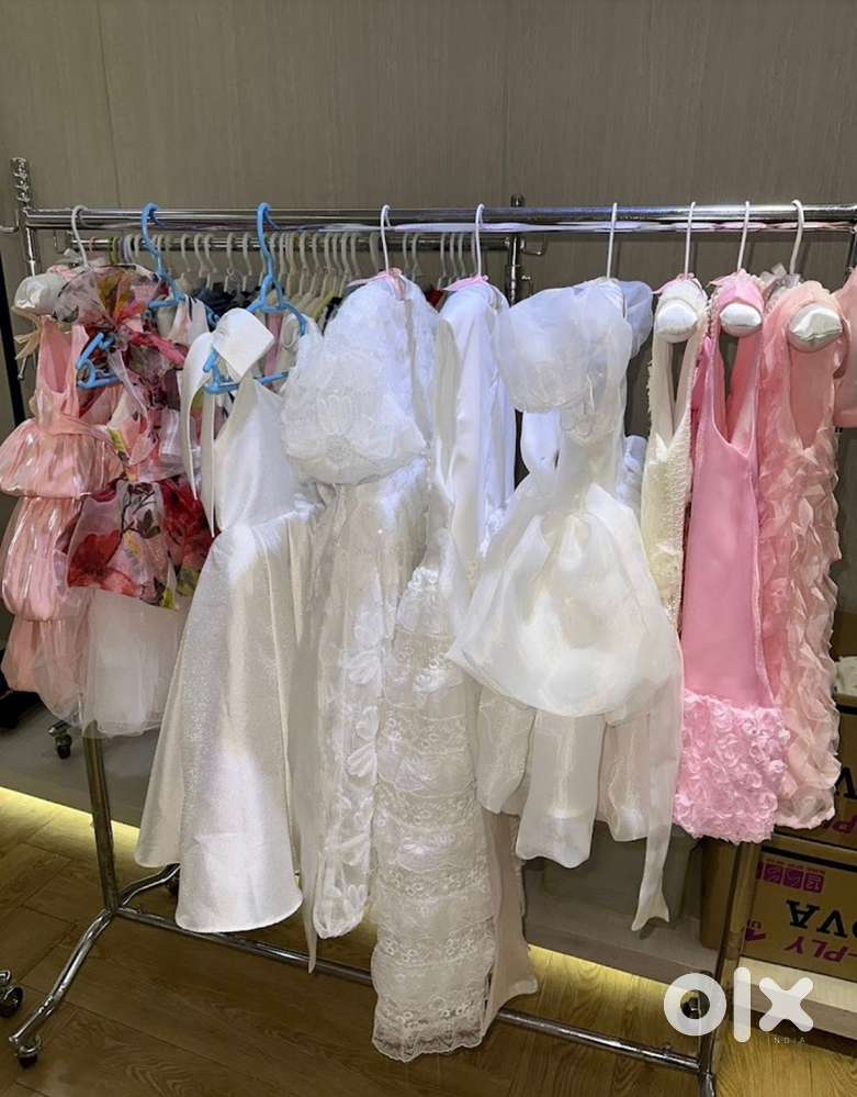 Sales Executive for Showroom