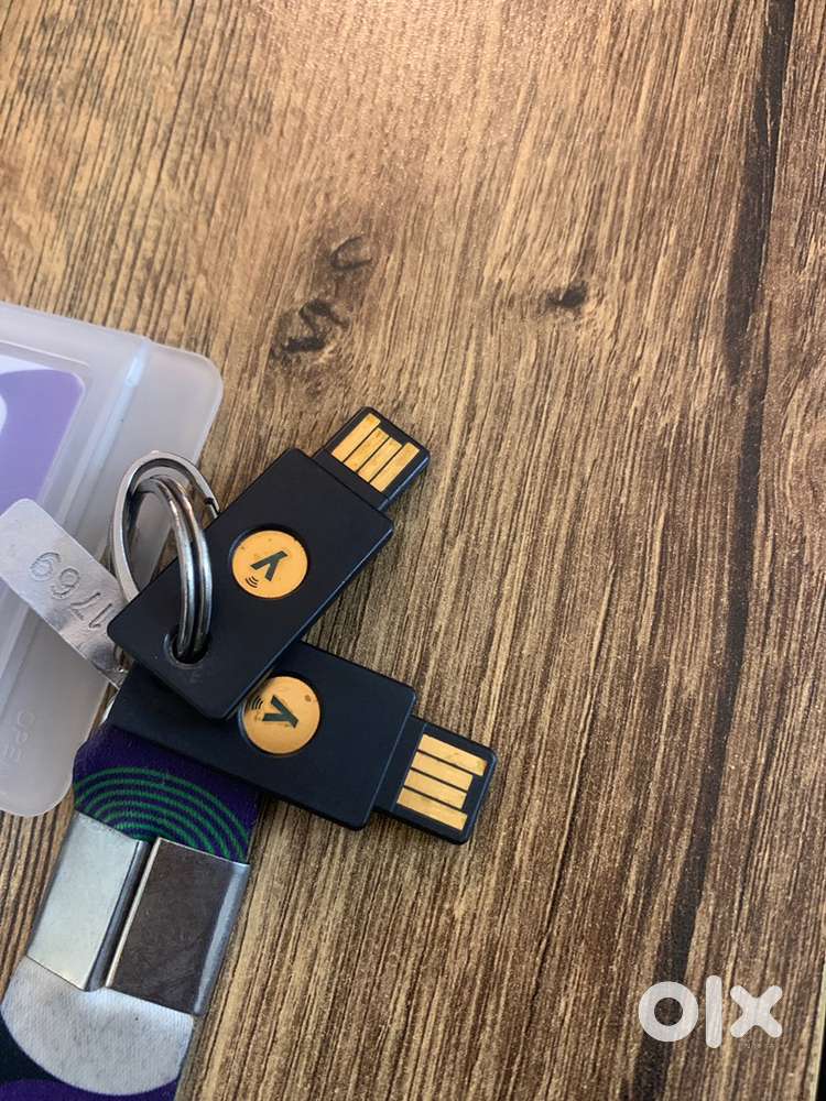 Yubico - Youbikey 5 NFC - USB A-Two Factor Authentication Security Key