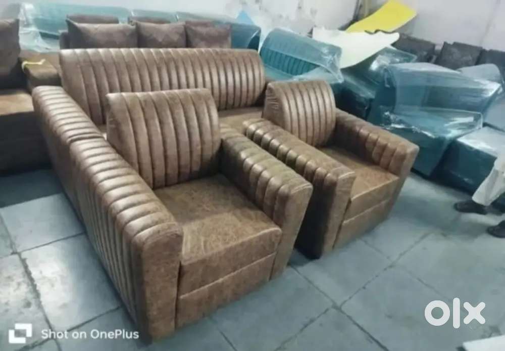 NEW STRIPS MODEL 5 SEATER SOFA SET AVAILABLE AT ZAM ZAM FURNITURE