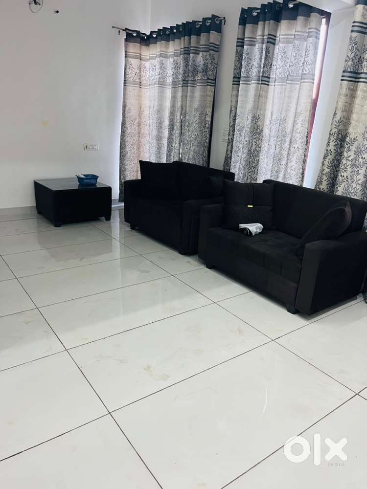 Kothi for sale 208 gal near block I gated society