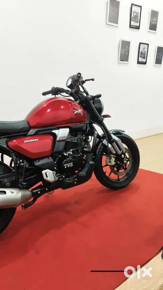 Ronin Bmw Harley davidson bajaj TVS yezdi yamaha
