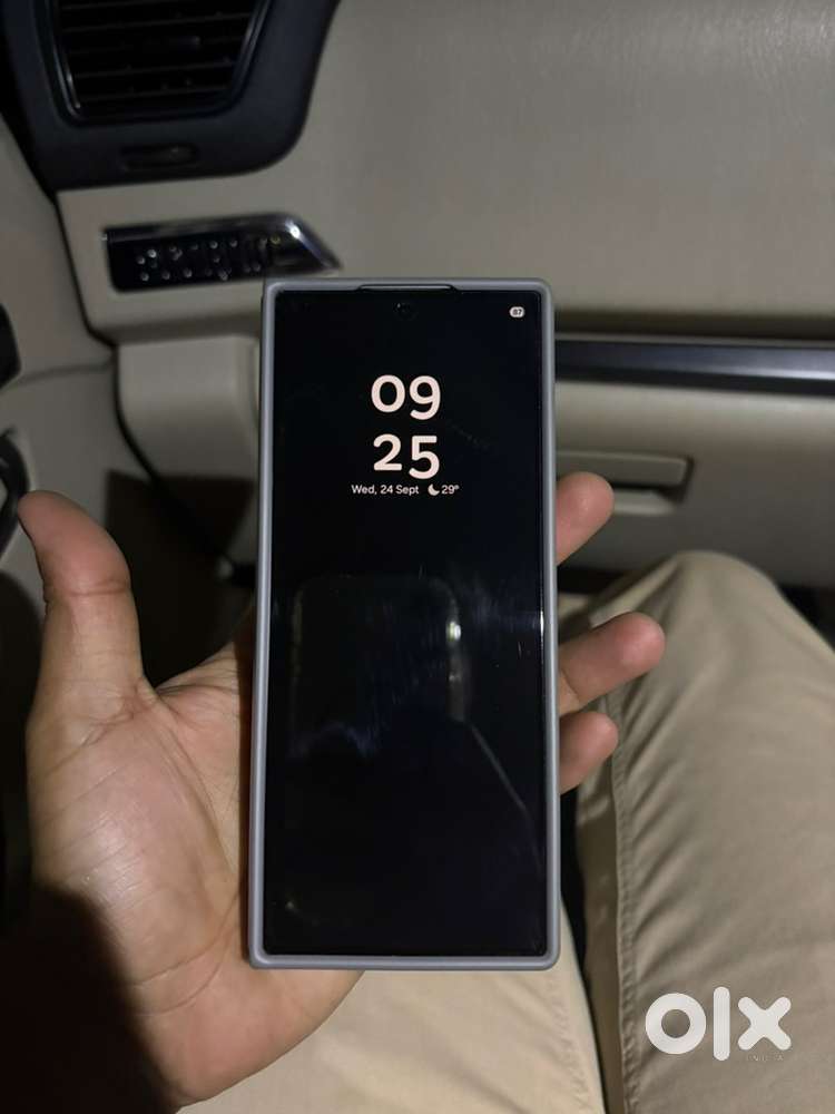 Samsung Z Fold 6 100% condition warrnty 1 month