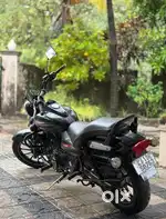 Bajaj Avenger Street 220