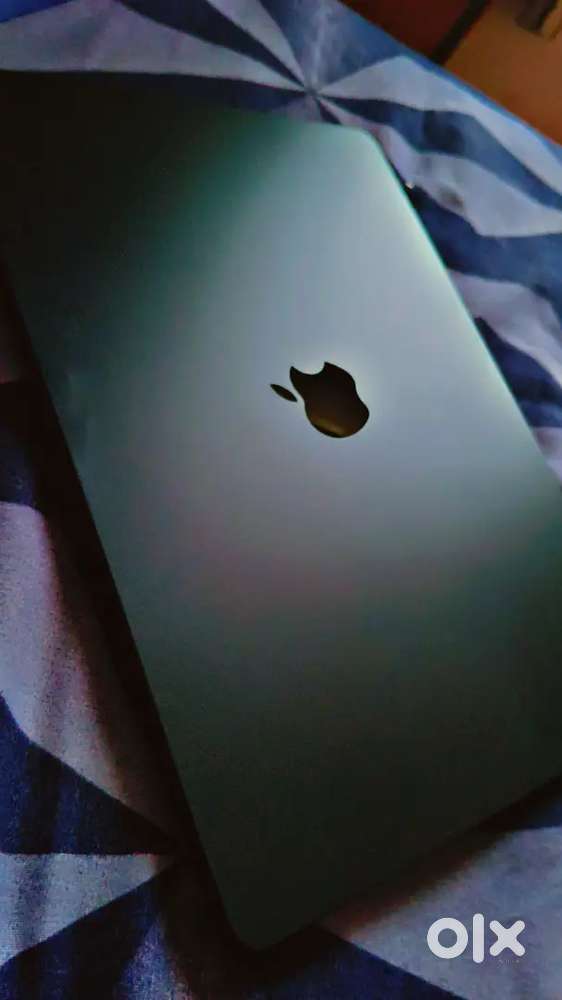 Selling my new macbook for emergency purpose