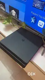 Playstation 4 slim 1TB (PS4)