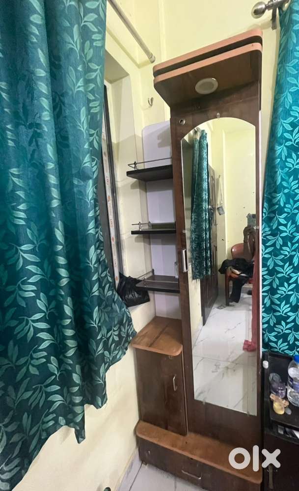 Pally wardrobe