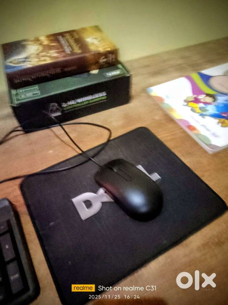 4GB RAM+256STORGE 3 MONTH USE 10 MONTH UNDER WARRANTY