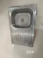Kitchen Sink and Wardrobe in Very Good Condition For Sell