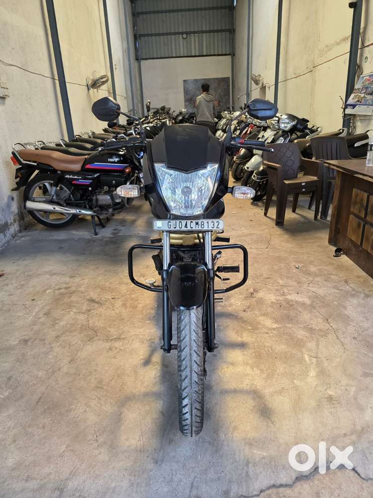 Mahindra Centuro 2016