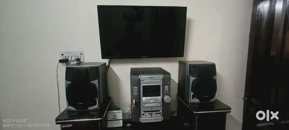 Videocon LED TV / Sony Music System