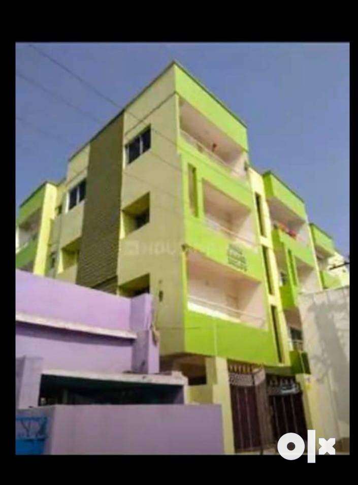 2 bhk flat available for sale in morabadi.