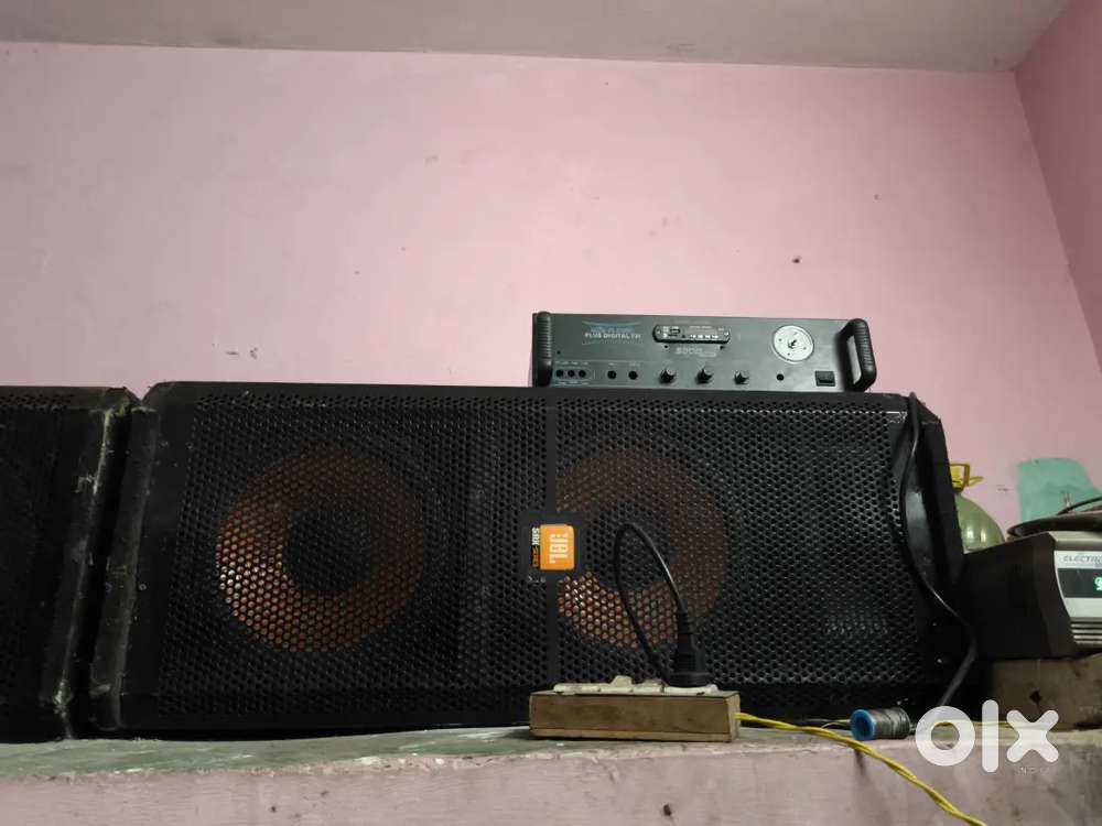 12×12 top 2Pac with amplifier 600watt full dj setup