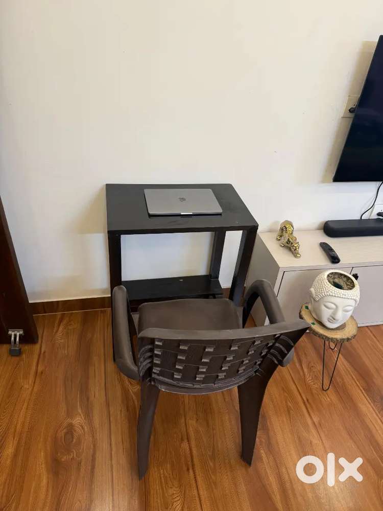 Wooden Study/laptop/ computer table with chair