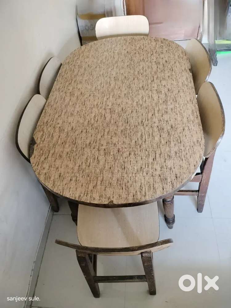 Dining table with chairs