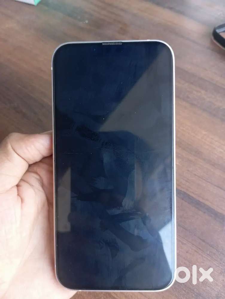iPhone13 /128 battery health/84%