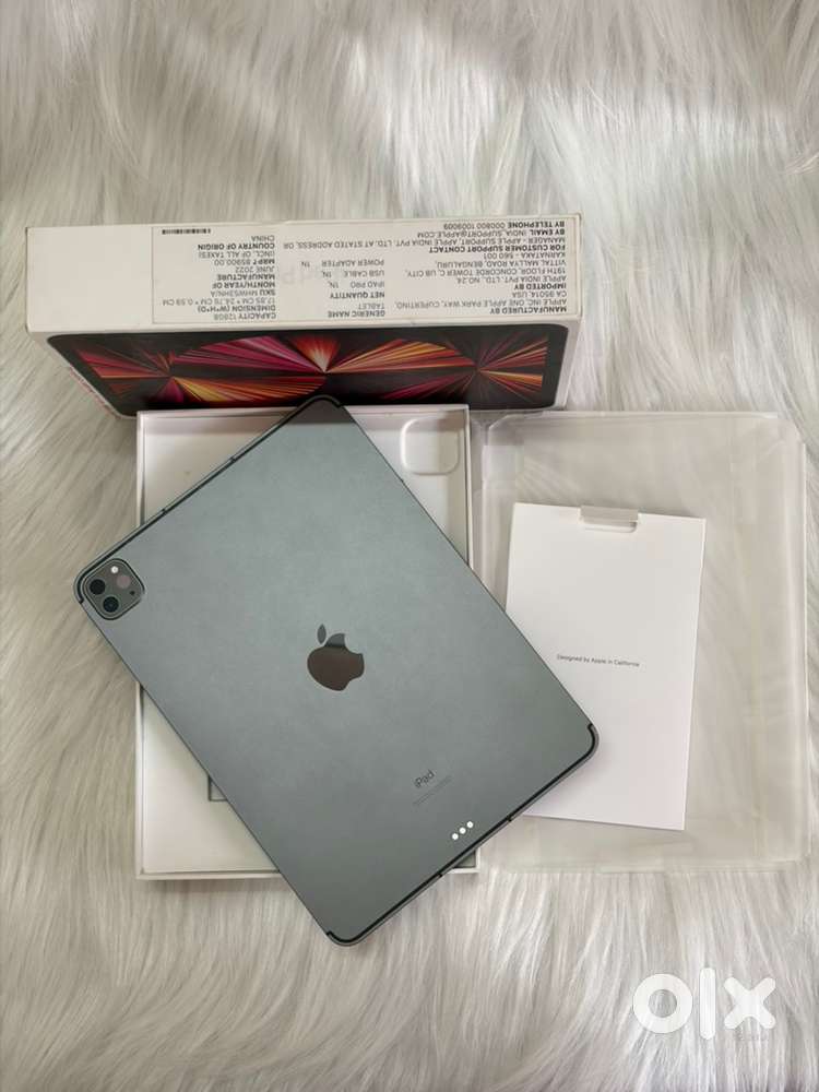 iPad Pro M1 (11-inch) 3rd Gen WiFi + Cellular 128GB Space Gray