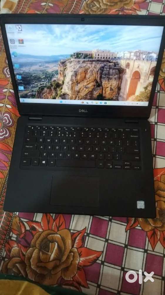 Laptop hubs