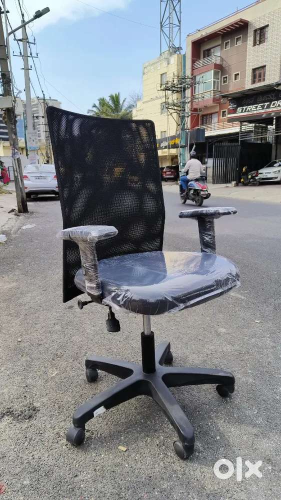 Featherlight brand office chairs are available