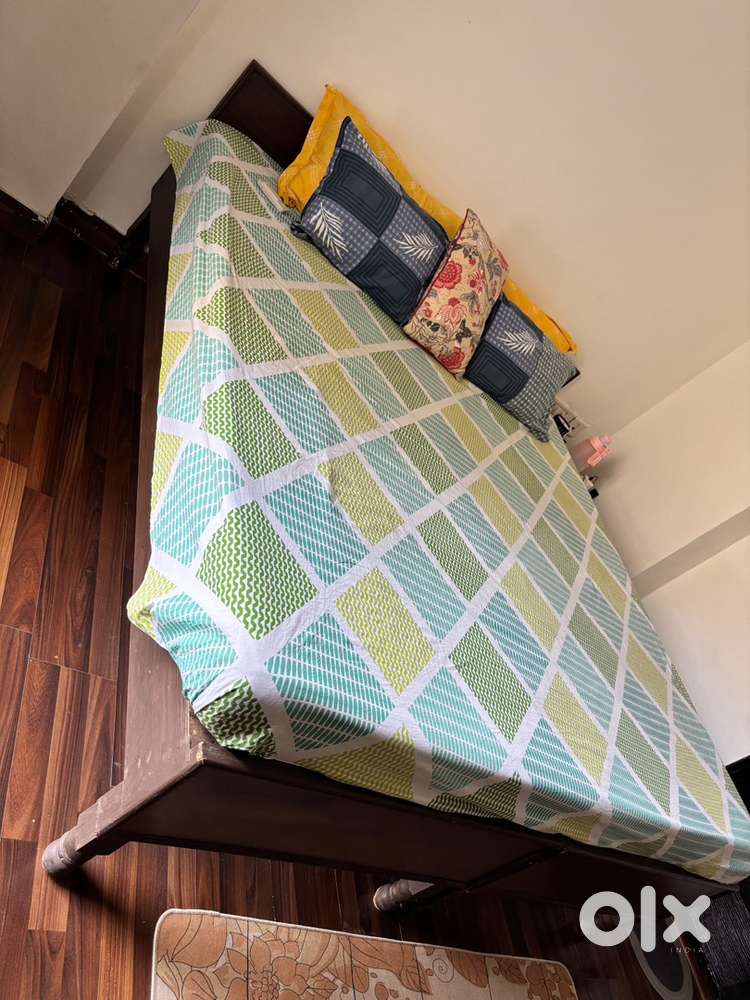 2 Single beds (6.5 × 3 ft each)  Large  Excluding Mattress
