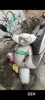 Almost new conditions honda activa I sell