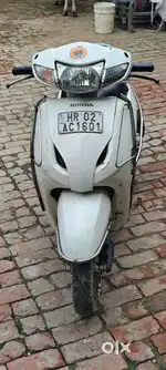 Activa 4g HR02AC1601