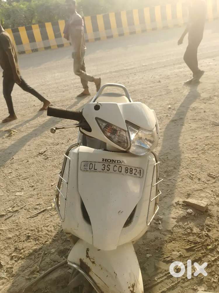 Honda Activa 2014 Model Single hand well maintained