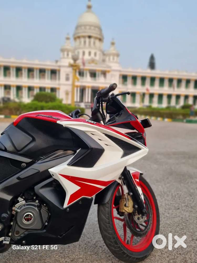 Fully showroom maintenance