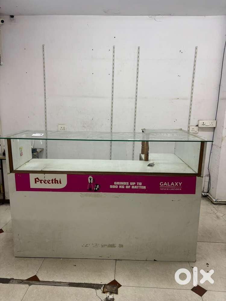 L Shape Cash Counter with Glass Top For Showroom