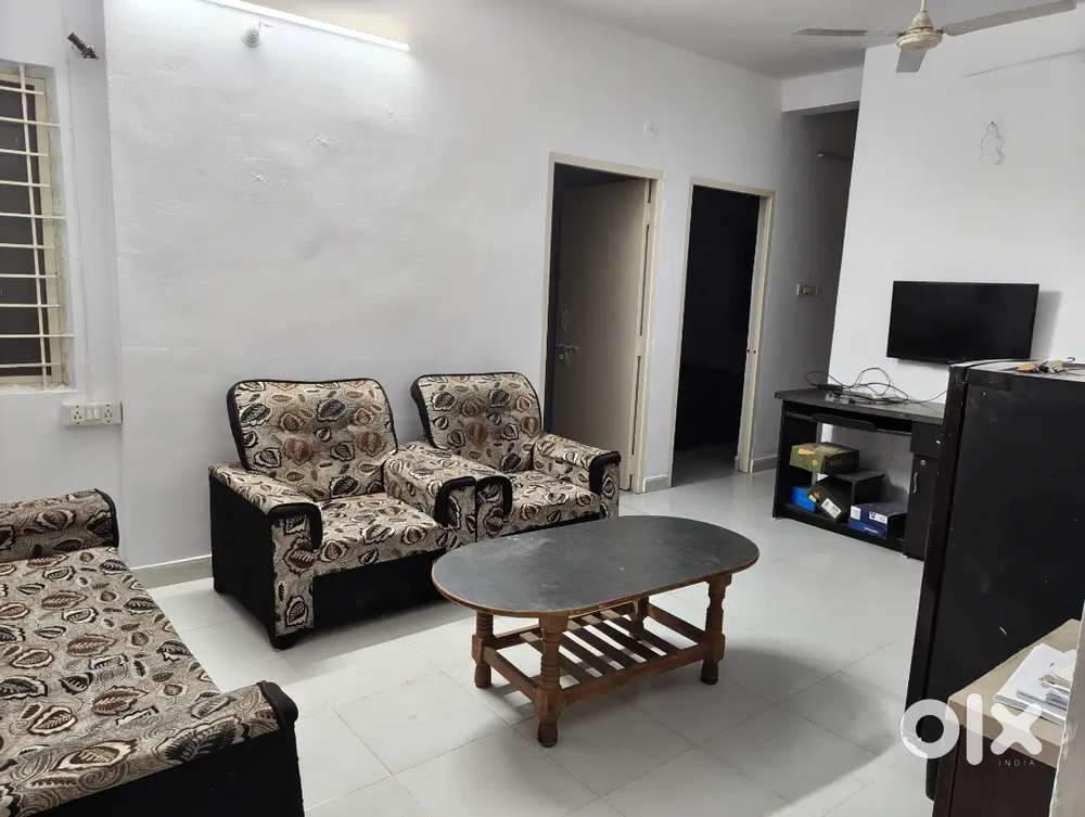 2 Bhk flat fully furnished in trilanga colony