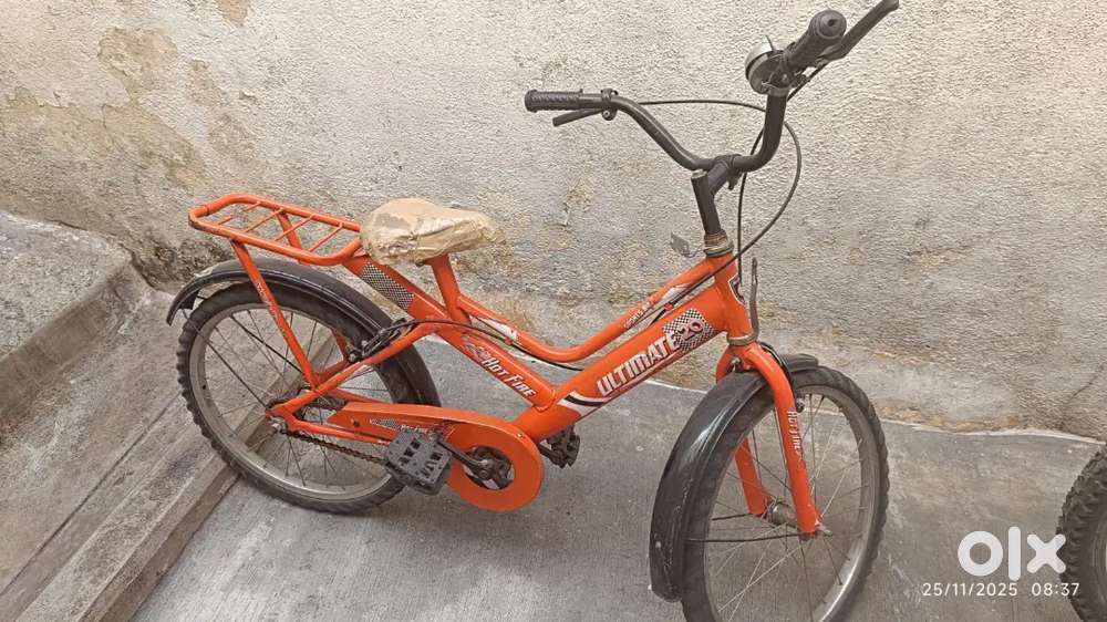 Hero Hot Fire cycle tube less for kids in good condition not used