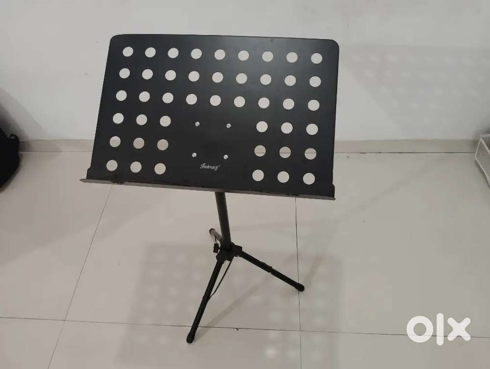 Orchestral Sheet Music Stand - Portable for Musician & Performer
