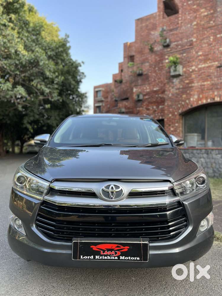 Toyota Innova Crysta 2.7 ZX AT, 2016, Petrol