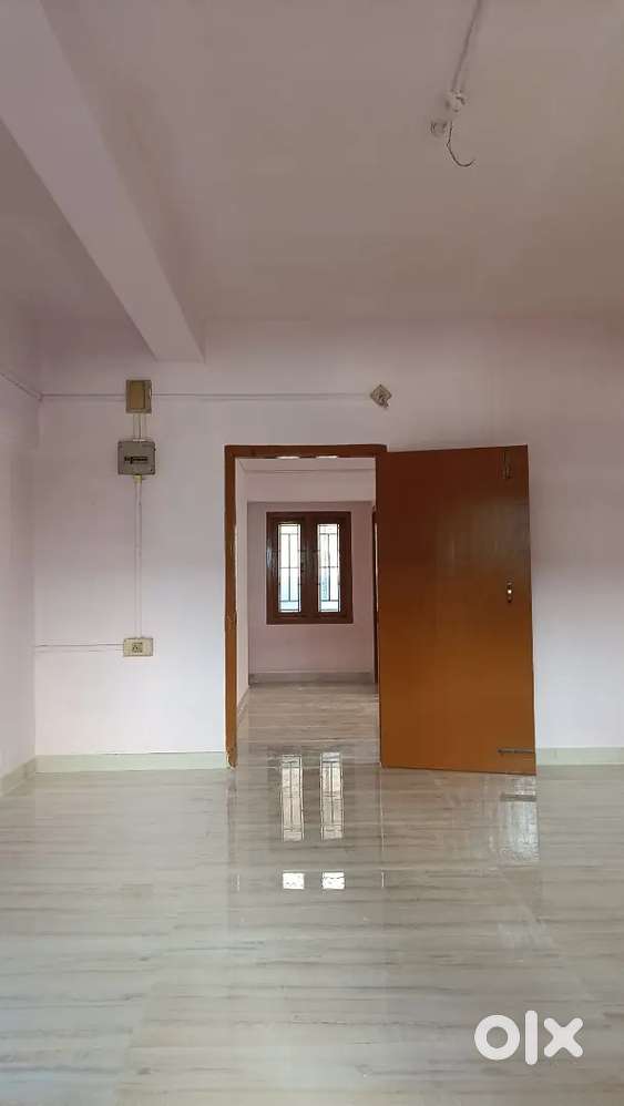 Independent 1bhk alongwith bathroom and kitchen at Ulubari..