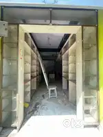 Glass showcase suitable for shops