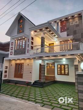 5 cent 4 BHK villa Aluva choondy  s o s  jn