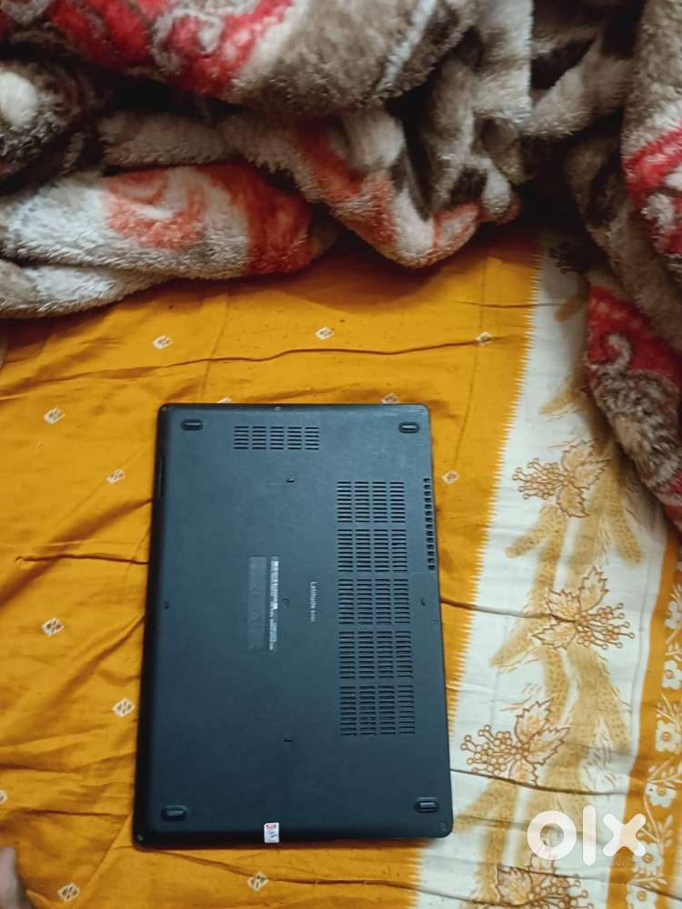 dell latitude 5490 with touchscreen ,face recognition,