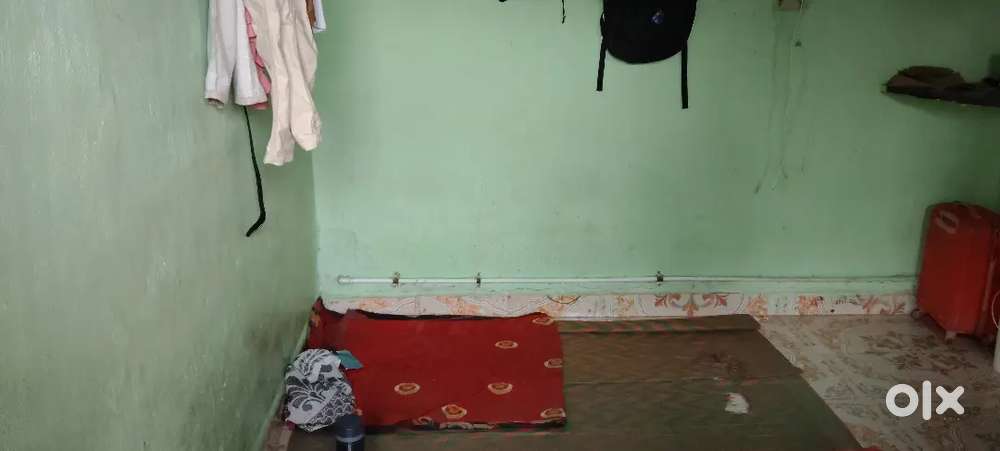 Roommate boys. Rent   2200