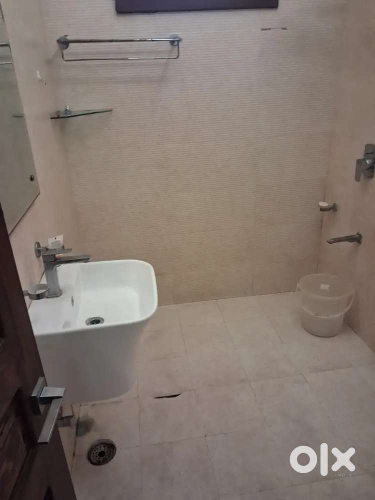 Fully furnished 2bhk at trikuta ngr