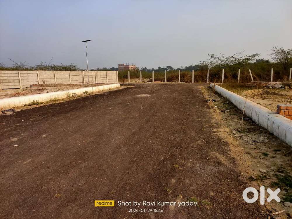 रजिस्ट्री फ्री बाउंड्री फ्री 5%छूट नक्शा पाश वाली जमीन सुल्तानपुर रोड