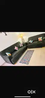 Pre-Owned 5-Seater Sofa with 2-Seater Puffy