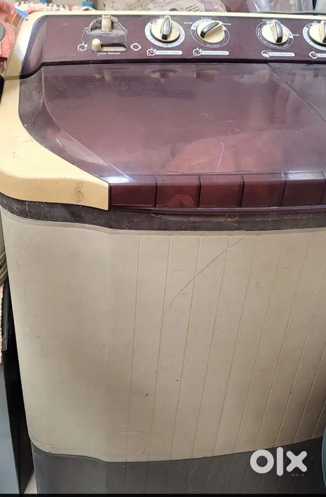 Semi auto LG washing machine