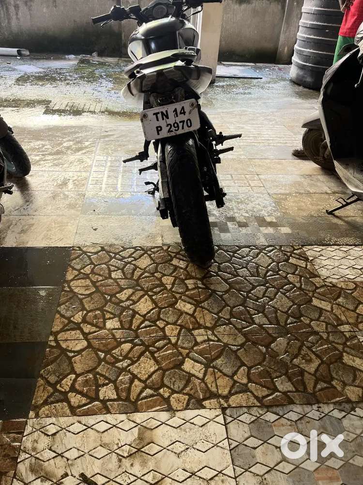 NS200 (2018) 2nd owner showroom condition top end 168 speed