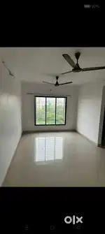CENTRE OF ADAJAN LOW-RISE APPARTMENT ADAJAN SURAT