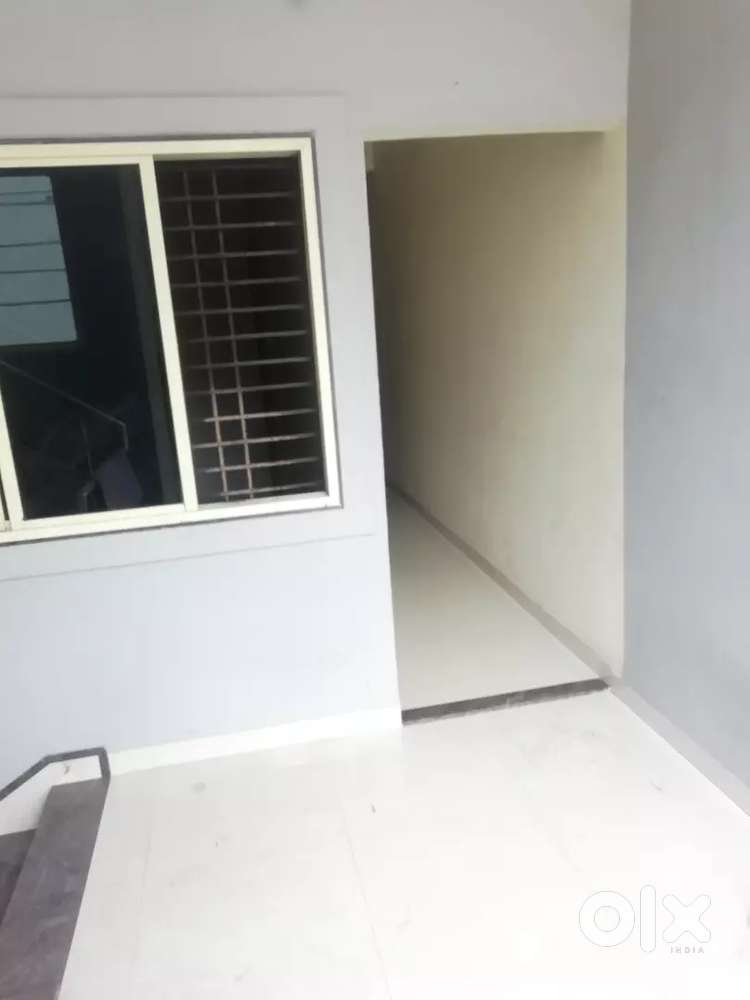1 RK is available for rent